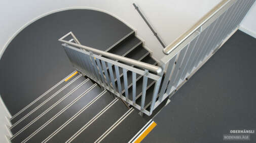 Bei der Trittgestaltung einer Treppe spielt der Sicherheitsaspekt eine grosse Rolle. Wir beraten Sie gerne.